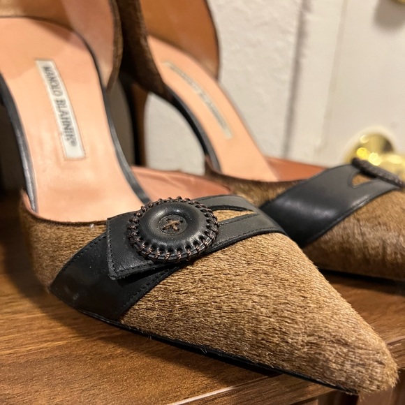 COPY-4 inch heels Manolo Blahnik’s size 40 1/2 fits about a 9 1/2 size 10 NO BOX - Picture 6 of 13